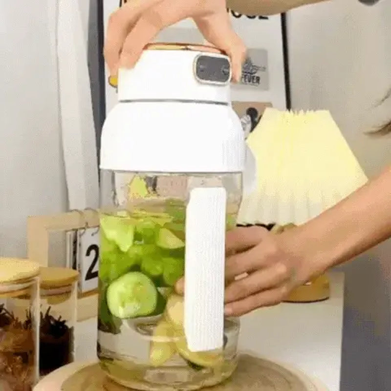 Exprimidor portátil Royelux 2025 con pantalla digital – batidora de viaje para smoothies y bebidas nutritivas para el gimnasio y la recuperación deportiva.